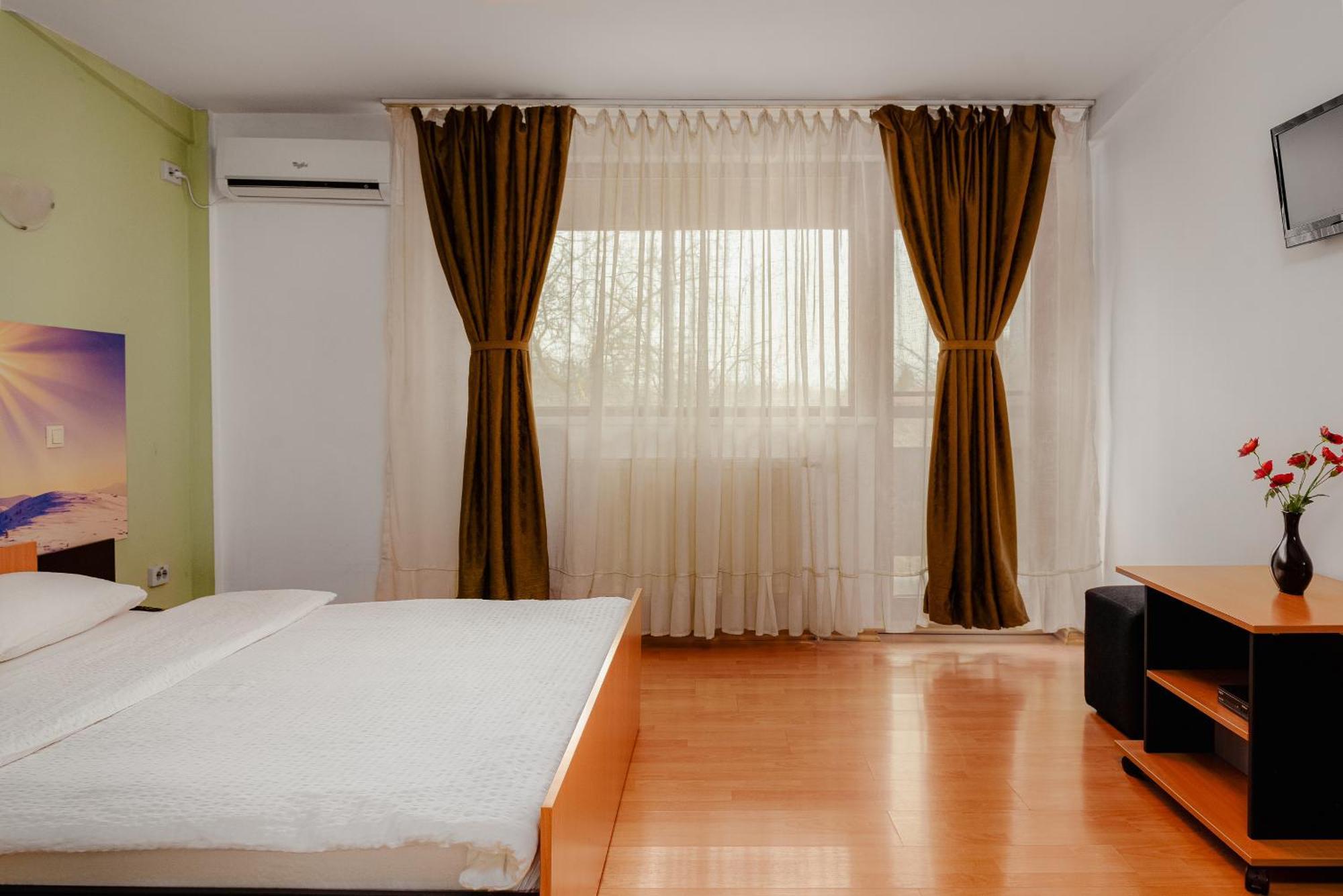 Business Transit To Therme & Bucharest Airport Săftica Zewnętrze zdjęcie